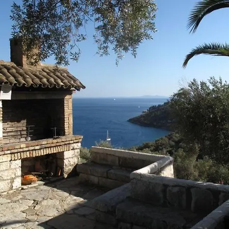 Nikatsas No 5 Kerasa